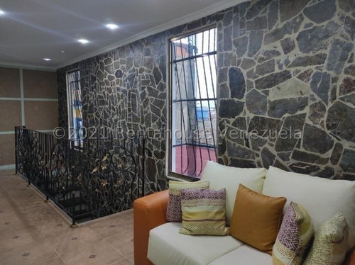 Imagen 25 de 27 de Casa Remodelada Con Piscina Duplex 220mts Conj Privado Palo Negro Estef 22-7076