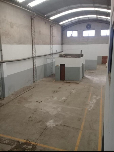Imagen 7 de 17 de Depósito - Villa Ballester