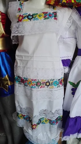 Traje típico online yucateco