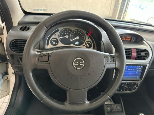 Chevrolet Corsa Sedan Corsa Sedan Premium 1.8 (Flex)