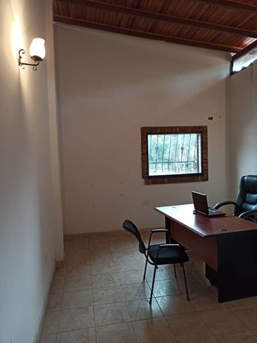 Imagen 8 de 14 de Se Vende Edificio Comercial.