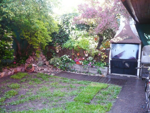 Imagen 6 de 6 de Venta Casa 4 Amb Con Lote Propio, Castelar.