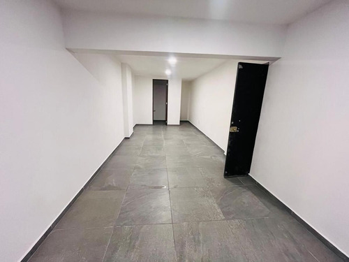 Venta De Local En Clavería