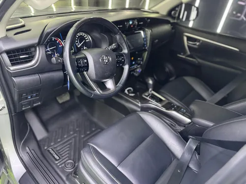 Toyota Fortuner Srv 2022