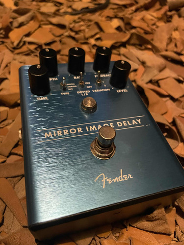 Image Mirror Delay Fender