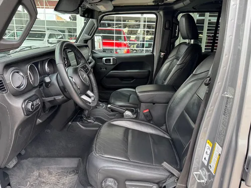 Jeep Wrangler 3.7 Unlimited Sahara 3.6 4x4 At