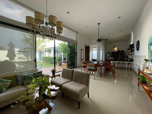 Imagen 6 de 22 de Casa De Una Planta Amueblada Y Equipada En Renta- Mérida Norte Bellavista