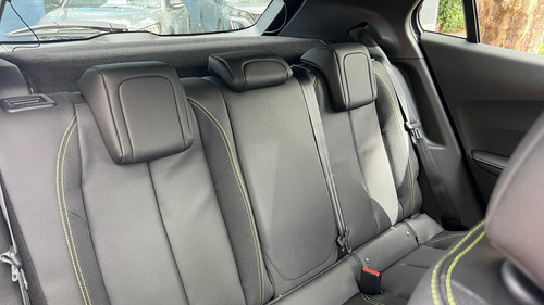 Peugeot 2008 1.0T Gt