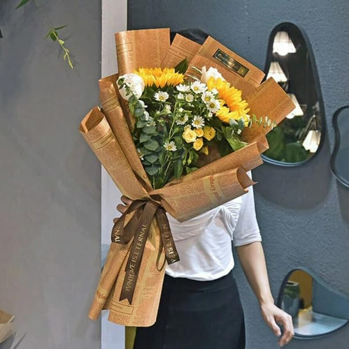 20 Hojas De Papel De Periódico For Envolver Flores