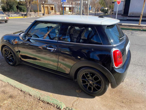 Imagen 5 de 8 de Mini Cooper 2016 1.5 F56 Pepper 136cv