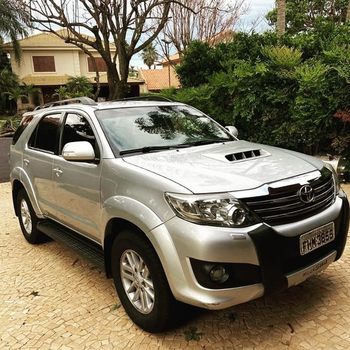 Toyota Hilux Srv