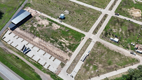 Terreno En Barrio Residencial Neander - Villa Amelia