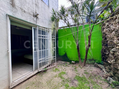 Propiedad En Venta Con Departamentos Calle 1ra Sur Centro Playa Del Carmen