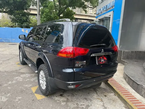 Mitsubishi Montero 2014