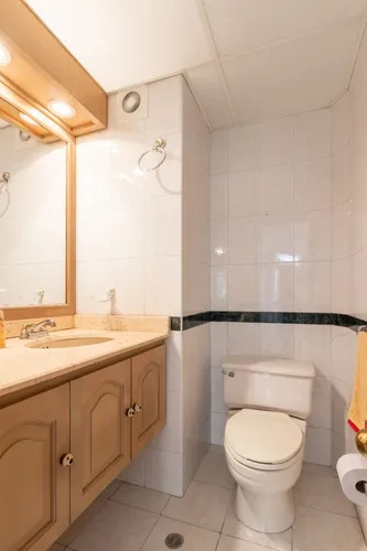 Apartamento En Venta En Chicó Navarra. Cod V6821
