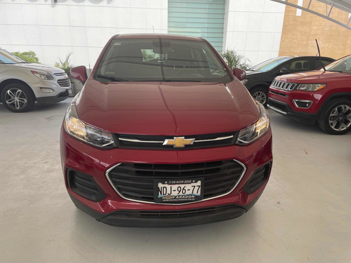 Imagen 2 de 15 de Chevrolet Trax 2019 1.8 Ls Mt