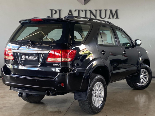 Toyota Hilux SW4 SRV D4-D 4x4 3.0 TDI Dies. Aut