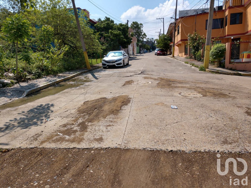 Venta Terreno 0 Ambiente Fausto Dávila Solís