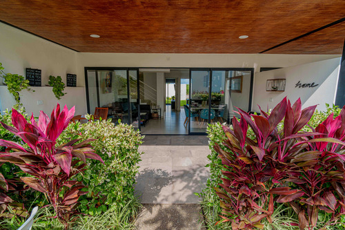 Casa En Venta En Santa Fe Xochitepec Morelos