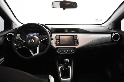 Imagen 12 de 15 de Nissan Versa 2020 1.6 Advance Mt
