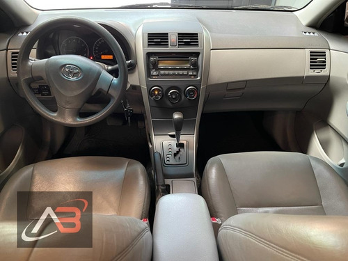 Imagen 7 de 12 de Toyota Corolla Xei Automatico
