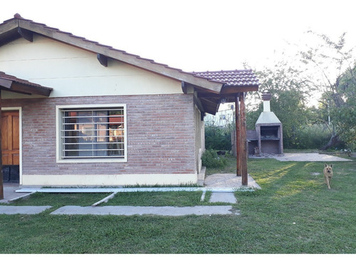 Imagen 7 de 14 de Complejo De 8 Cabañas A Metros Del Río Luján Y Del Aca Delta