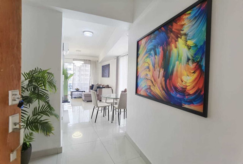 Imagen 9 de 9 de Naco Apartamento Con Excelente Ubicación