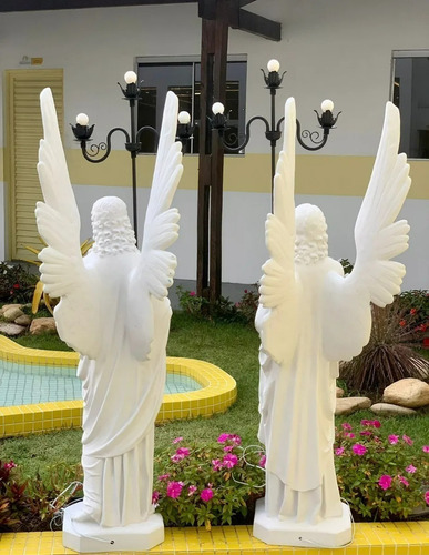 Conjunto Anjos Tocheiros 130cm Pó De Mármore Com Luminária