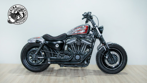 Harley Davidson Xl 883 R  - Customizada