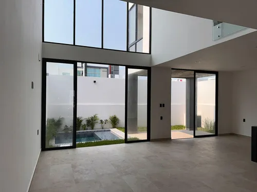 Casa En Fraccionamiento Lomas De La Rioja
