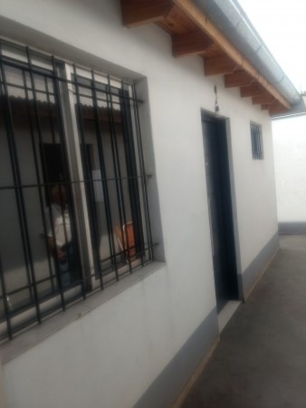 Venta Departamento En Isidro Casanova. 2 Ambientes Amplios