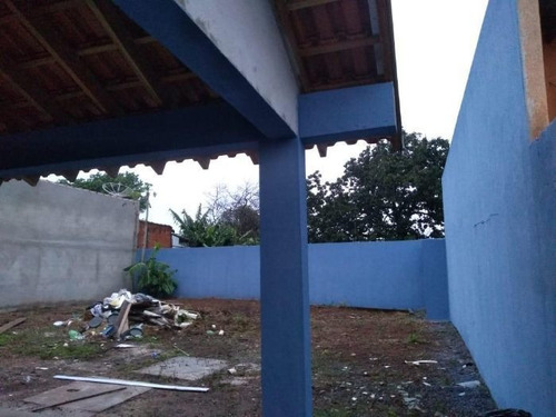 Casa À Venda Na Rua João Luiz Vieira, Vila Moreira, Cornélio Procópio - Pr - Liv-8785