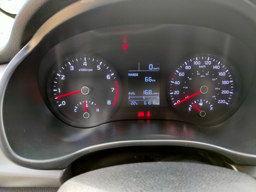Imagen 11 de 11 de Kia Rio 2018 1.6 Lx Hatchback Estándar