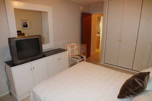 Divino Impecable Con Servicios- Ref: 14439