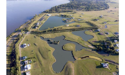 Lote De Terreno En Club De Campo Puerto Chascomus