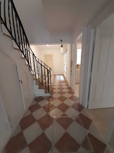 Chalet 5 Amb 140 Mts² Semi Lote Centro Diversos Fines Orden De Vender
