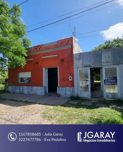 Casa Con Terreno De 1.440 M² En Plomer Ideal Para Refaccionar O Invertir
