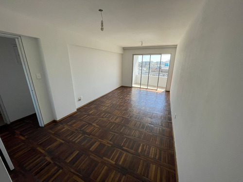 Imagen 2 de 14 de Venta Apto. 2 Dormitorios 2 Baños 1 Garaje // La Blanqueada