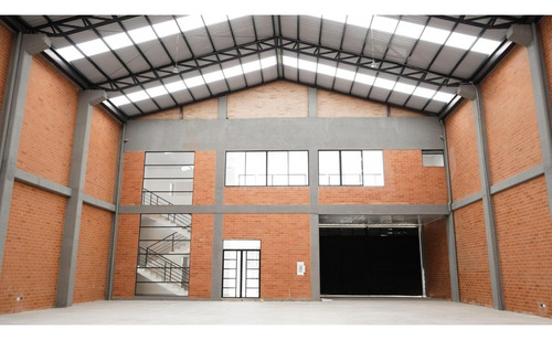 Bodega De 667 M2 En Arriendo, Madrid Cundinamarca