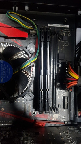 Memorias Ram Hiperx 8gb Ddr4 + Teclado De Regalo.