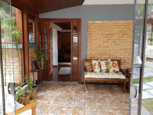 Casa De Condomínio À Venda Na Rua D, Braunes, Nova Friburgo - Rj - Liv-7661