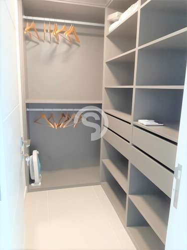 Alquiler Anual U$s 2700 Por Mes- Ref: 4735