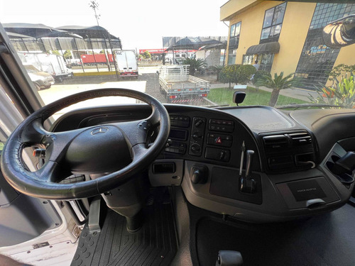 Imagem 11 de 13 de Mercedes Benz 2546 Com Ar Condicionado