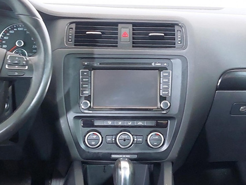 Imagem 15 de 15 de 143580 - Volkswagen Jetta 2014 Com Garantia