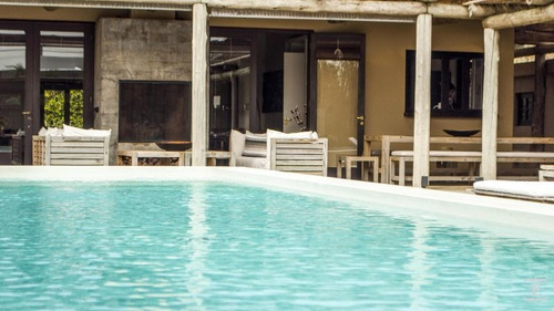 Casa En Alquiler Por Temporada De 3 Dormitorios En José Ignacio