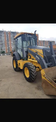 John Deere 310l,4x4 Cabinada Con Línea Húmeda