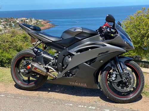 Yamaha R6