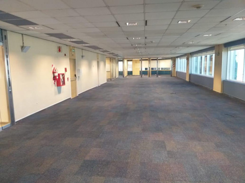 Imagen 13 de 21 de Oficina 1310 M2 Con 18 Cocheras - Torre Laminar Plaza - Catalinas