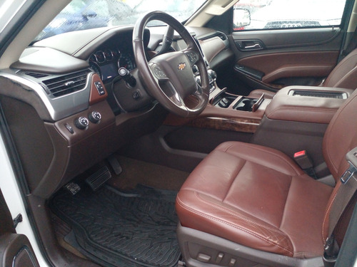 Chevrolet Suburban 5.3 Ltz 4x4 Mt
