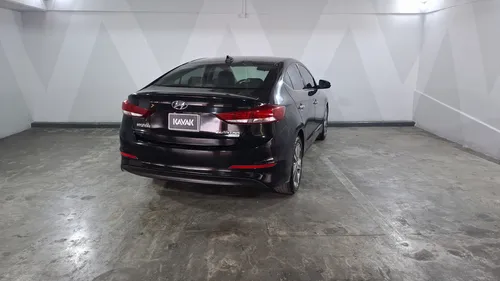 Hyundai Elantra 2.0 LIMITED TECH NAVI AUTO